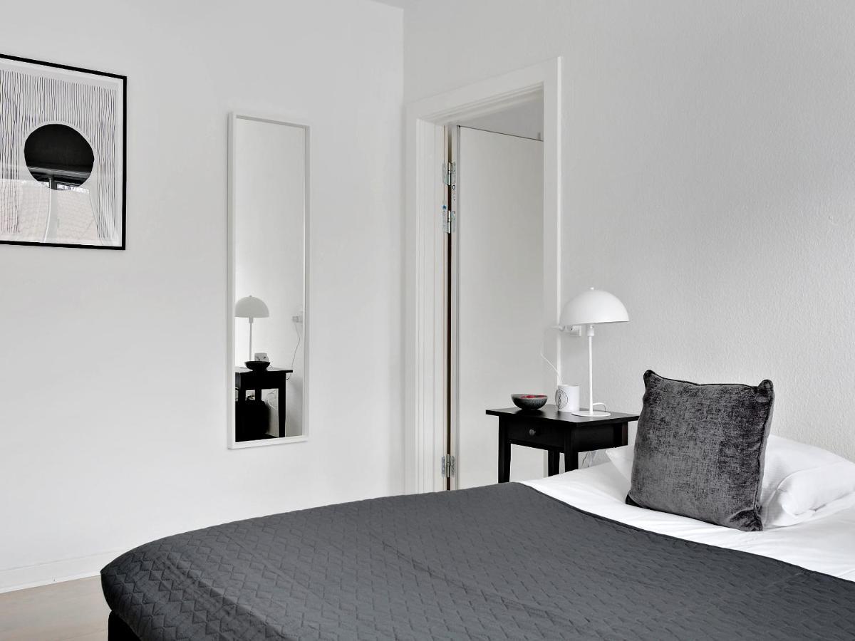Sanders Fjord - Treasured One-Bedroom Apartment In Center Of ロスキレ エクステリア 写真